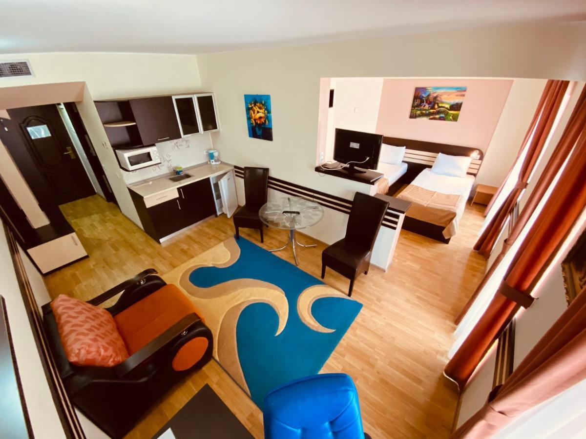 Hotel Zimbru Iasi Esterno foto